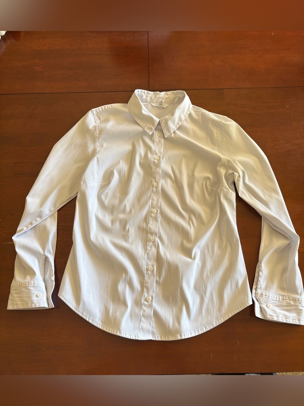 Time and Tru Women’s White Wrinkle Free Button Down Shirt size Medium 8/10) - Picture 2 of 5